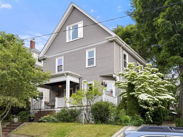 43 Bradwood St, Roslindale, MA 02131
