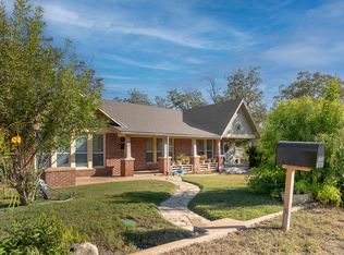 606 S Blackburn St, Brady, TX 76825