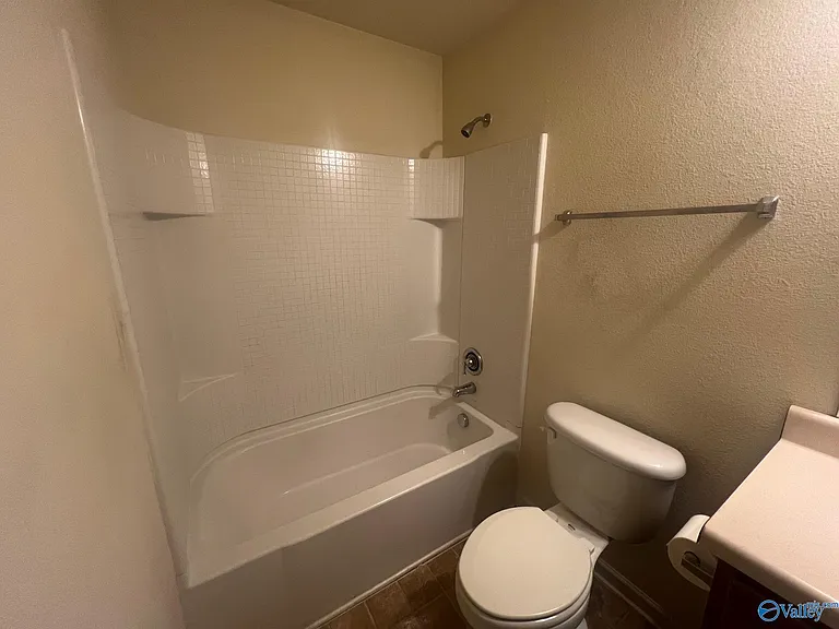 202 Harold Murphy Dr — Photo 12