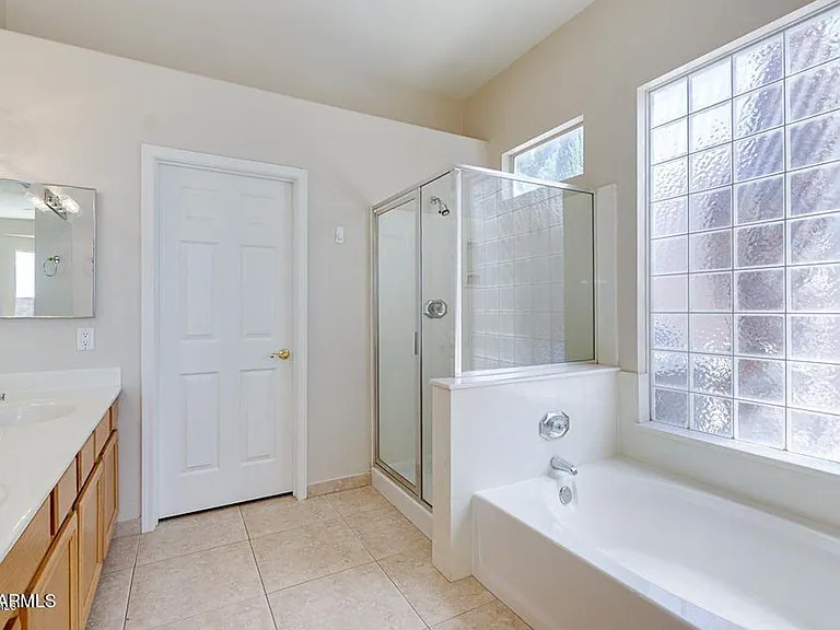 1714 S Rialto — Photo 8
