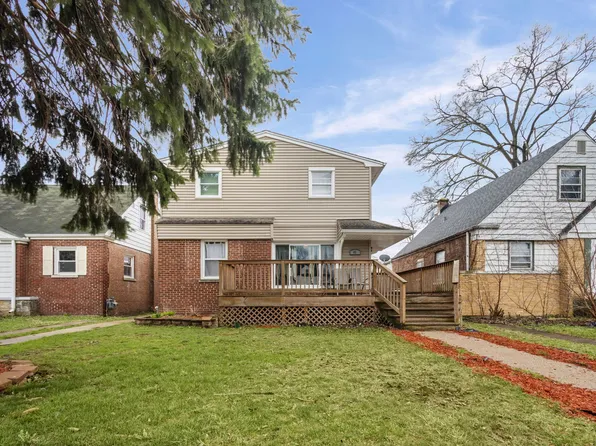 41 166th Pl, Calumet City, IL 60409