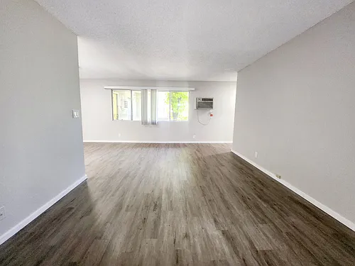 400 N Serrano Ave #209 Photo 1