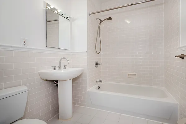 Rented by Bold New York | media 12