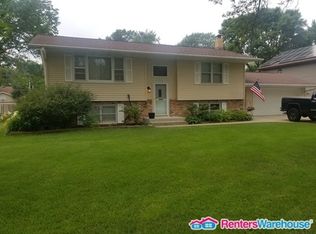 1032 15th St SE, Forest Lake, MN 55025