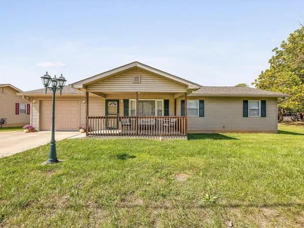 662 Meridian Rd, Mitchell, IN 47446
