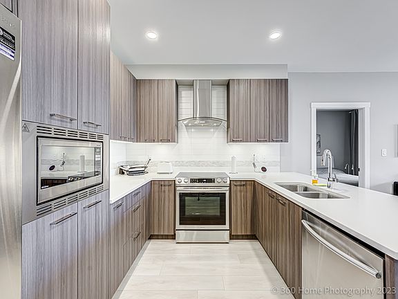 4th image of 4690 Hawk Ln