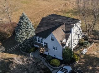 87 Barley Sheaf Rd, Flemington, NJ 08822