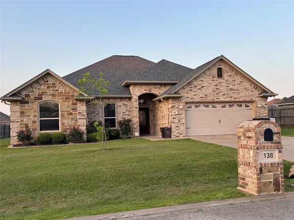 138 Ocean Lake Dr, Edgewood, TX 75117