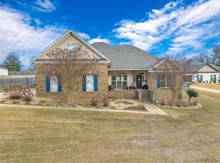 57 Sunny Brook Ct, Deatsville, AL 36022