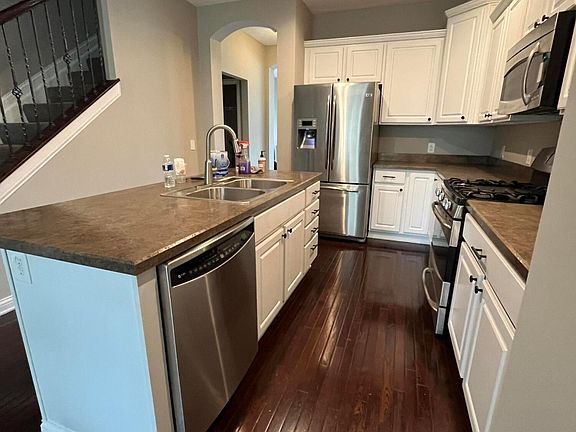 5th image of 2787 Acarie Dr