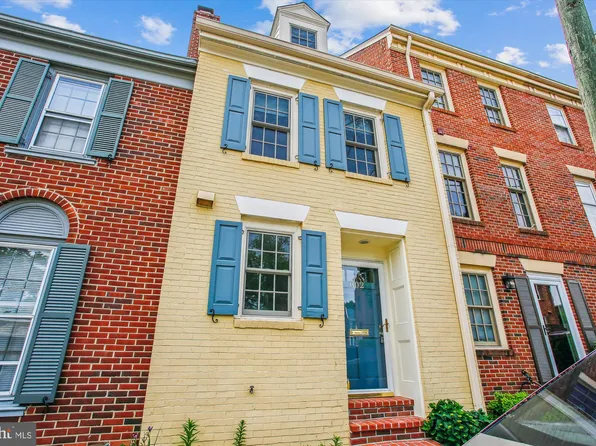 802 Bashford Ln, Alexandria, VA 22314