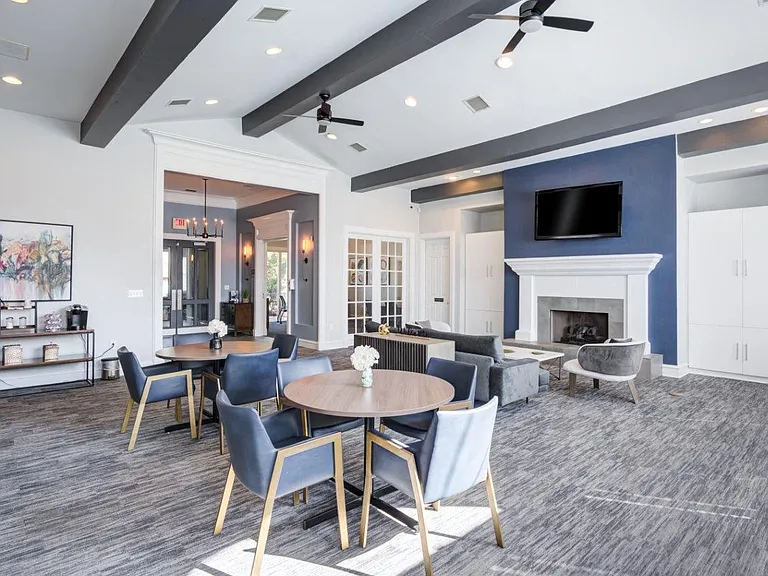 Village at Potomac Falls Apartment Homes — Photo 20