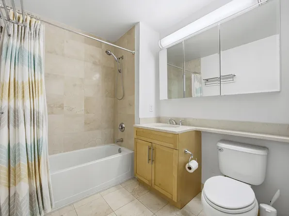 40-28 College Point Boulevard image 9 of 25