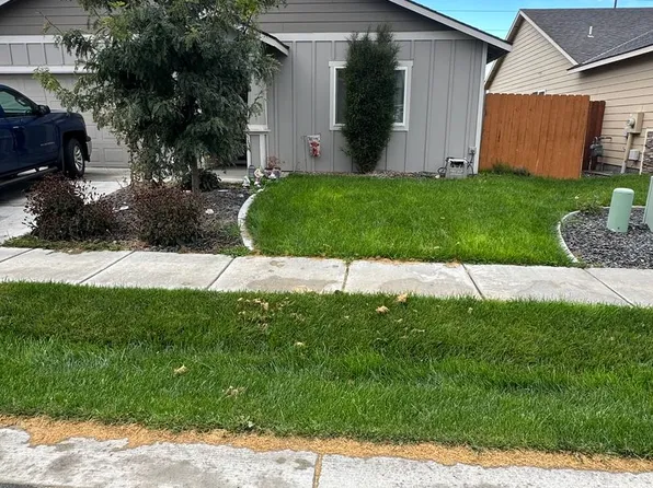 1995 NW 6th St, Hermiston, OR 97838