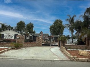 15961 Chase St, North Hills, CA 91343