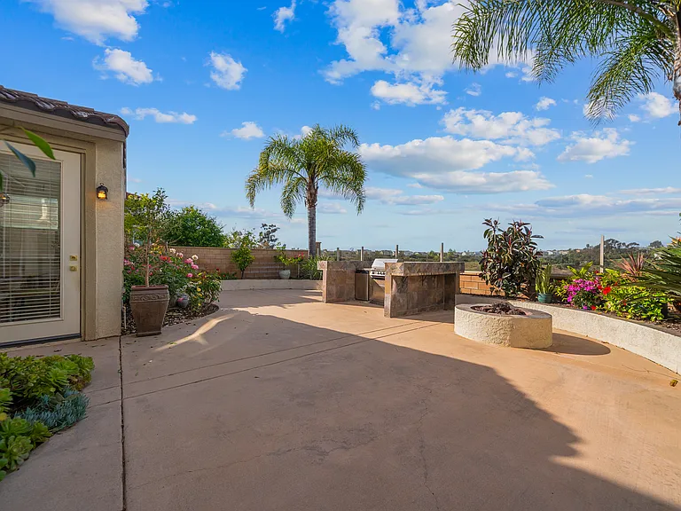 6340 Oleander Way — Photo 37