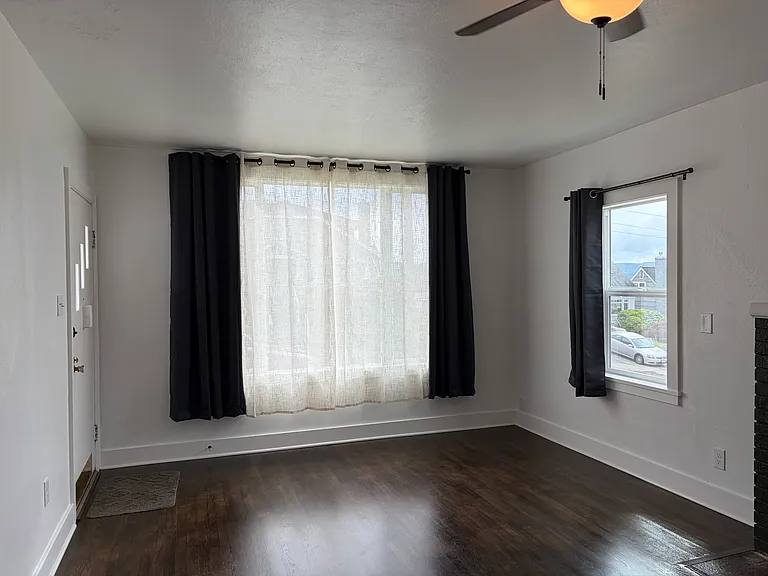 235 Columbia St — Photo 3
