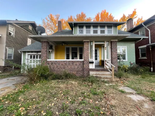 636 W Logan St, Moberly, MO 65270