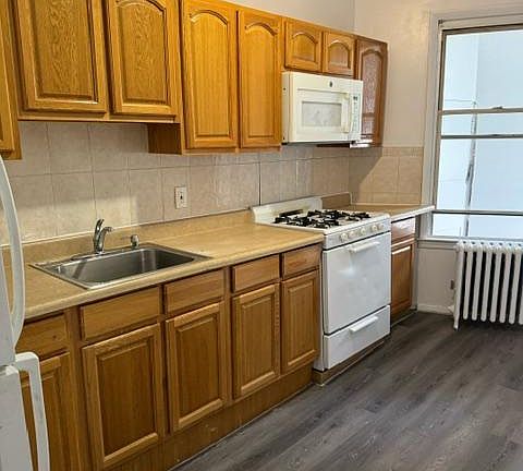 2nd image of 119 Highland Ave #1F