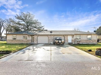 103 & 105 W Oak St, Caldwell, ID, 83605