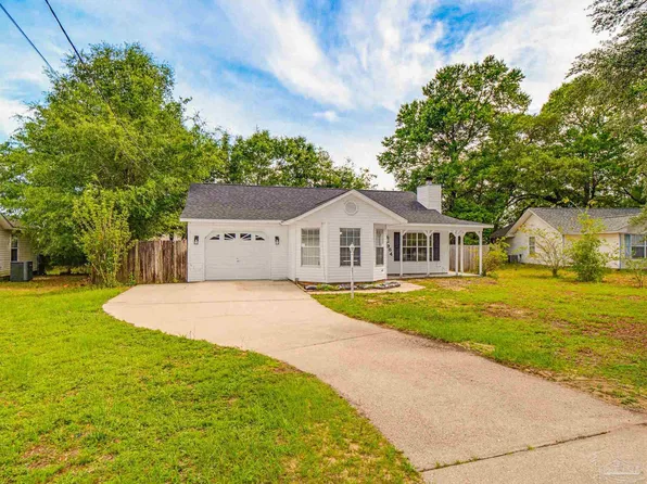 5984 Savannah Dr, Milton, FL 32570