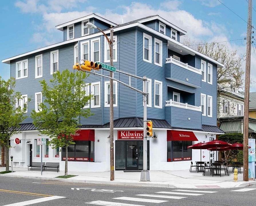 1st image of 736 Wesley Ave #B