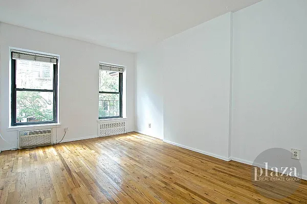 Rented by Plaza Real Estate Group | media 45