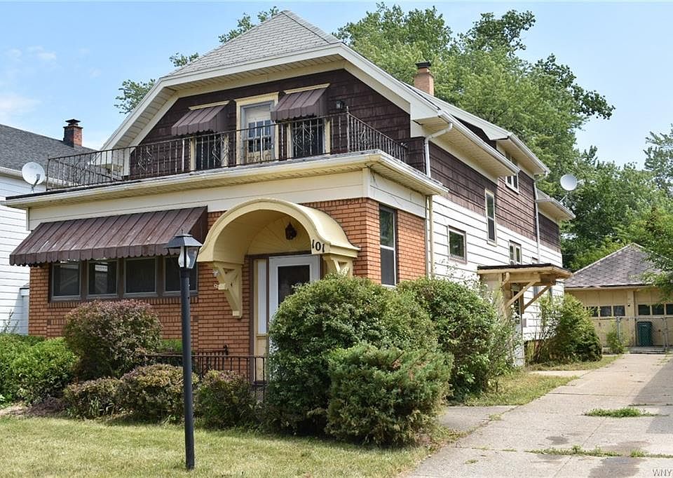 1st image of 101 Leonard St