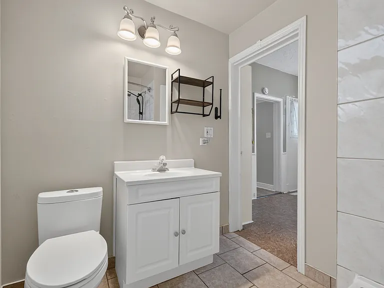459 South St — Photo 12