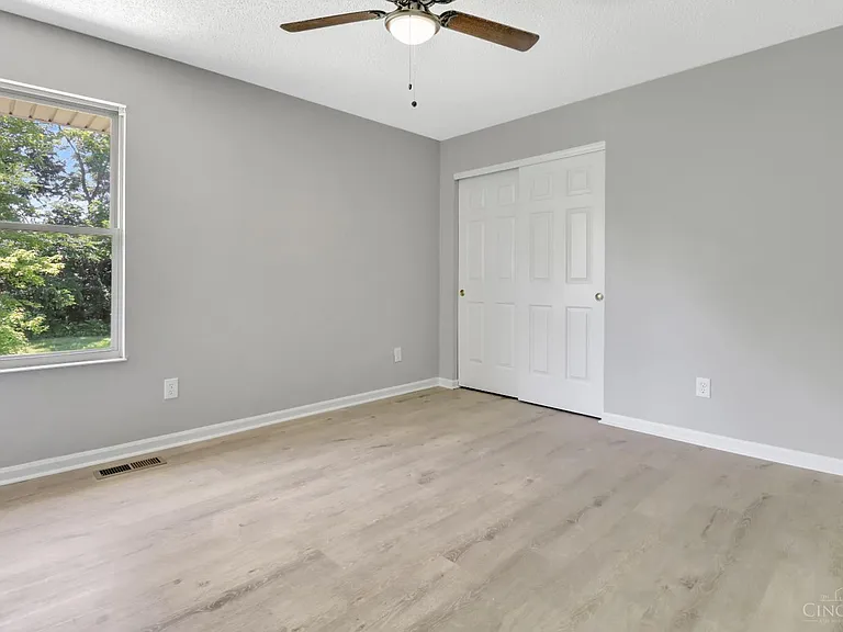 6817 Raven Ct — Photo 12