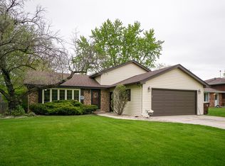 19560 Pheasant Ln, Mokena, IL 60448