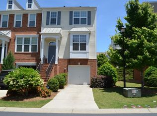 1371 Thornborough Dr, Alpharetta, GA 30004