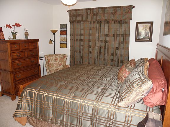 4th image of 130 Caribou Ct #E