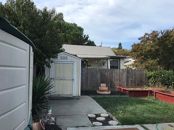 2nd image of 928 Alhambra Ave