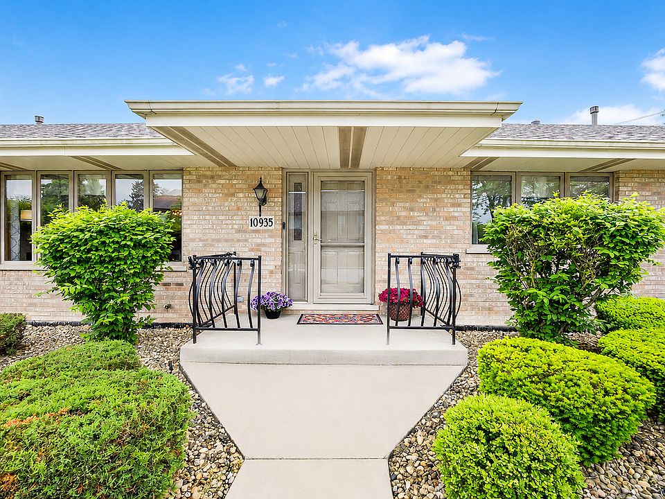 10935 Colorado Ct, Orland Park, IL 60467 | Zillow