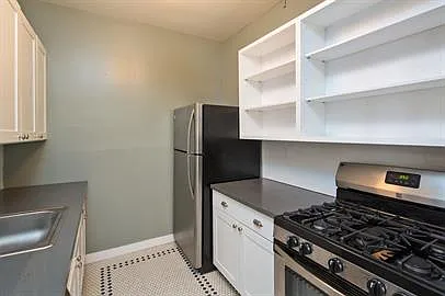 308 Bell St #24 — Photo 2