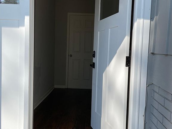 2nd image of 2476 Carolyn Dr SE