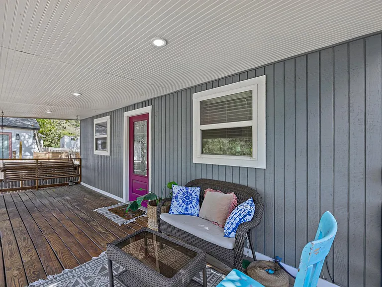 1137 Richardine Ave — Photo 14