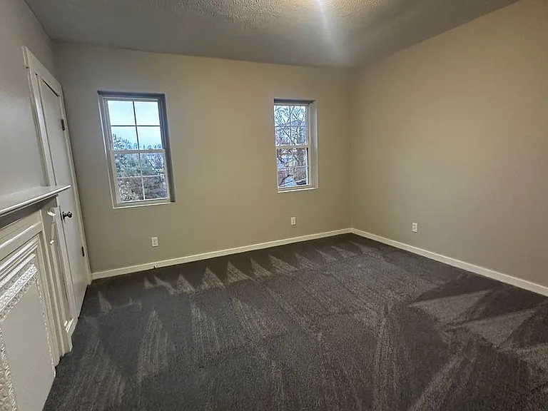 117-119 Copperfield Ave — Photo 12