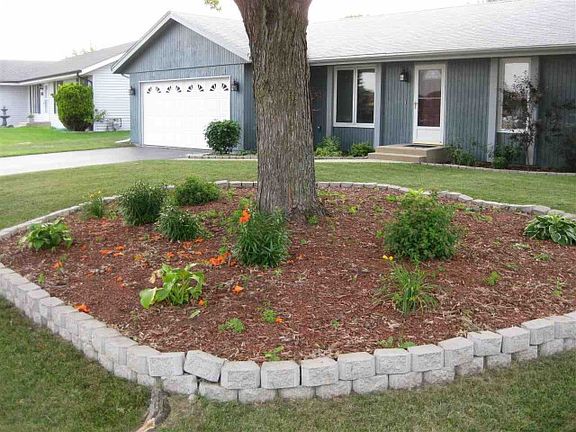 2nd image of 1006 Knightsbridge Dr