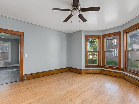 5th image of 502 W 17th St