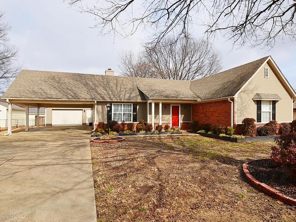 1st image of 530 Clarington Dr