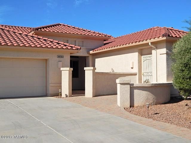 1st image of 39582 S Sand Crest Dr