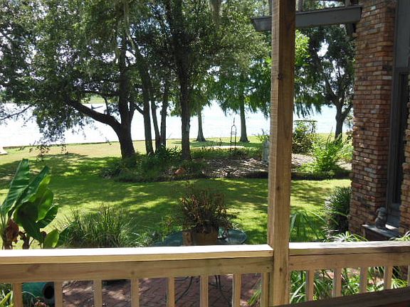 5th image of 804 Harbor Ln