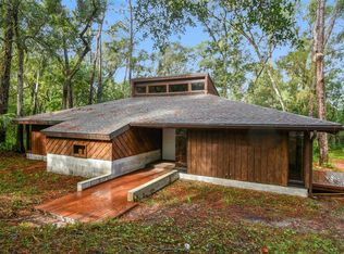 297 W Washington Ave, Deland, FL 32720
