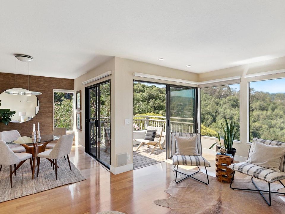 1st image of 301 Headlands Ct