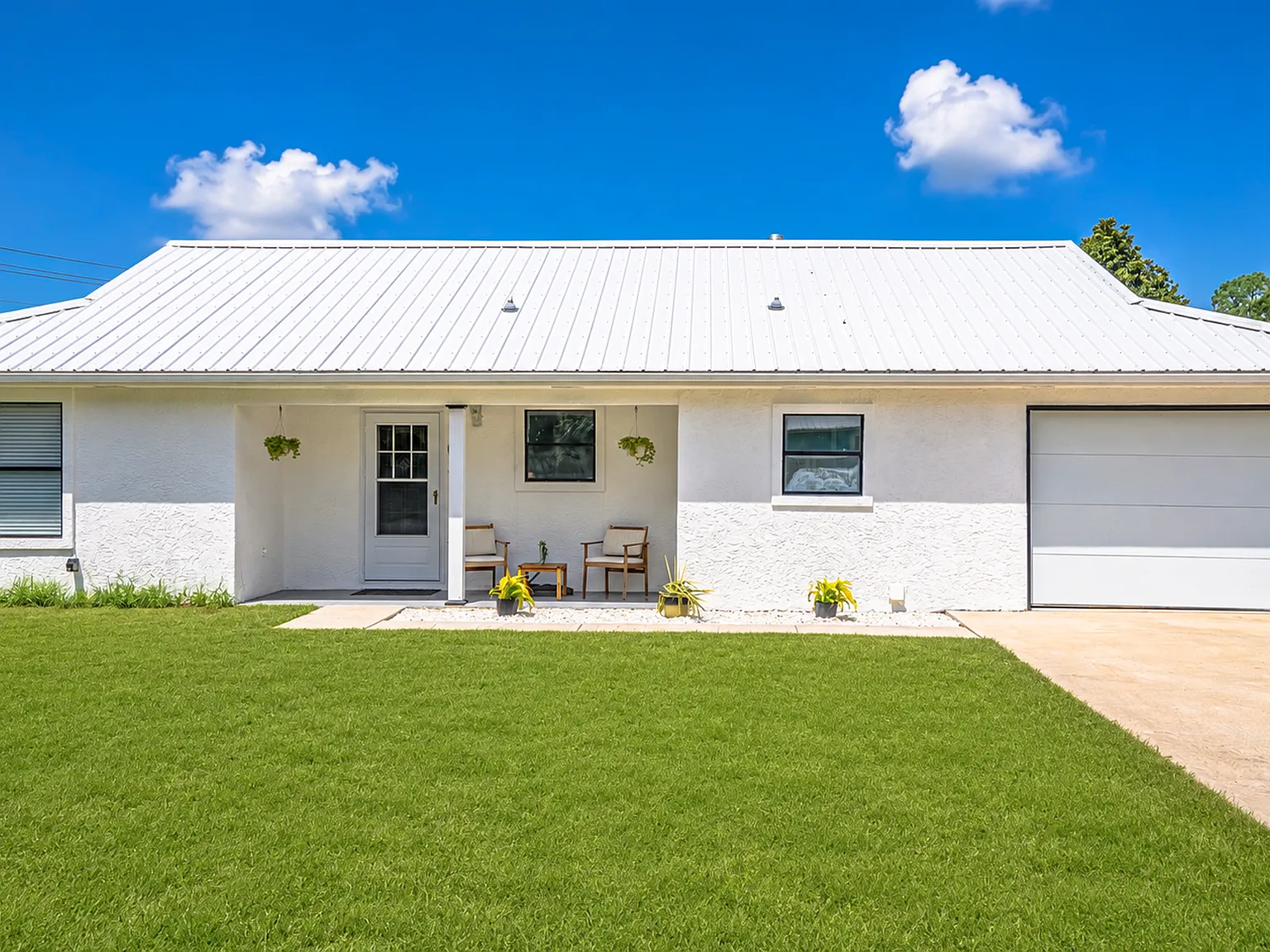 3 bed, 1305 sqft, $3,000 — Photo 3