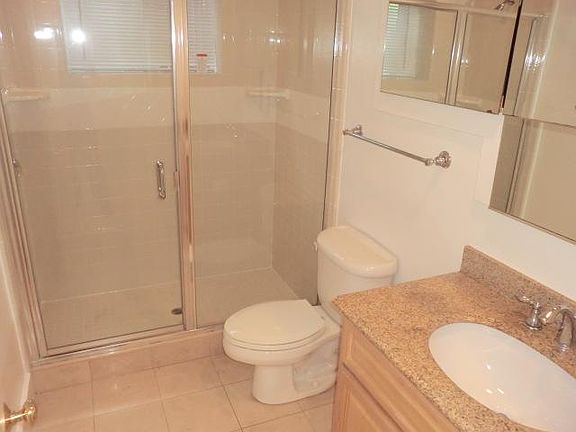 4th image of 315 Eldridge Ave #A