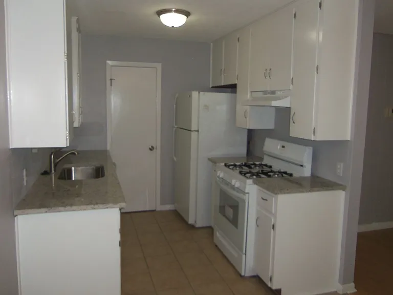 3305 Dolphin Cv #A — Photo 6