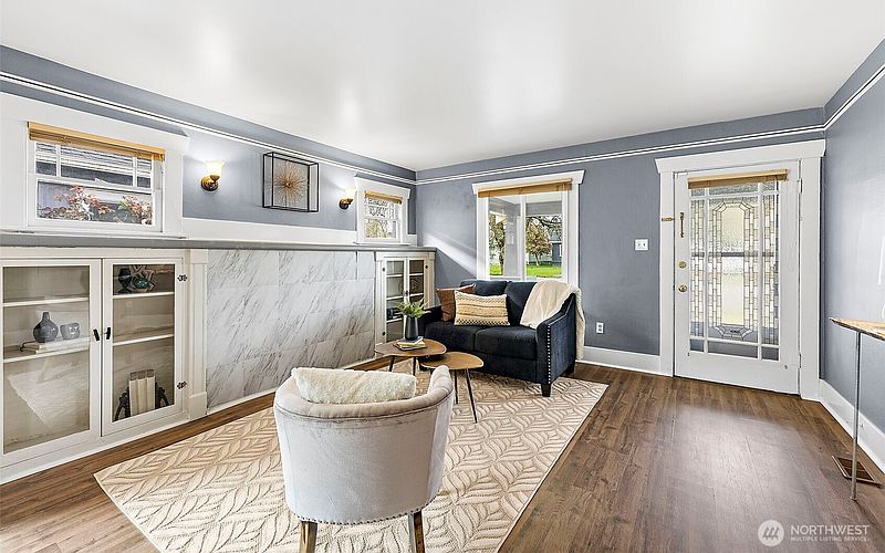 5th image of 4515 Pacific Avenue
